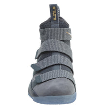 Load image into Gallery viewer, Nike Lebron Soldier Xi Mens Style : 897644