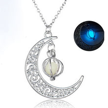 Load image into Gallery viewer, Glow In The Dark Necklace